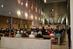 Sonntagsmesse in St. Paulus